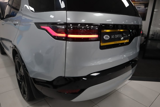 2025 Land Rover Discovery