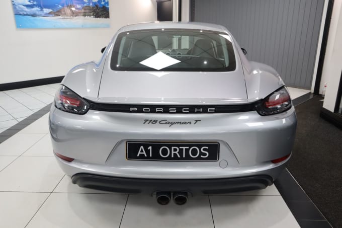 2025 Porsche 718 Cayman