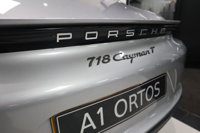 2025 Porsche 718 Cayman