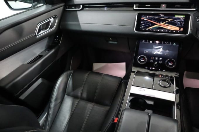 2025 Land Rover Range Rover Velar