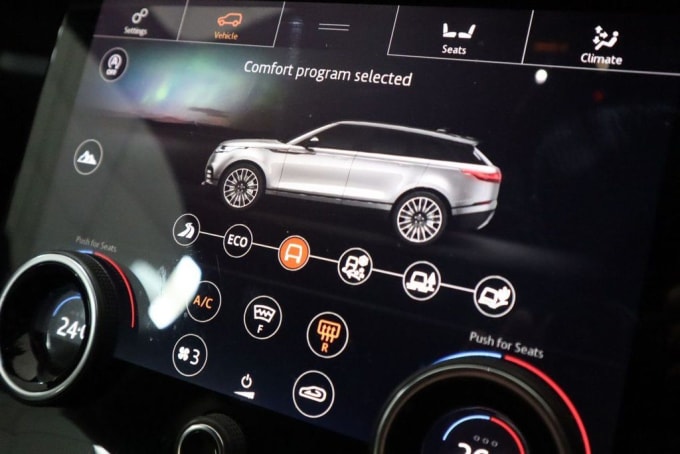 2025 Land Rover Range Rover Velar