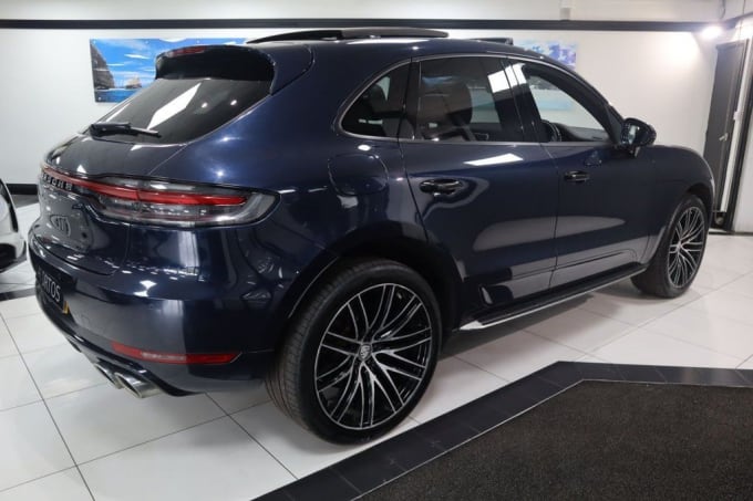 2025 Porsche Macan