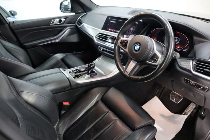 2025 BMW X5