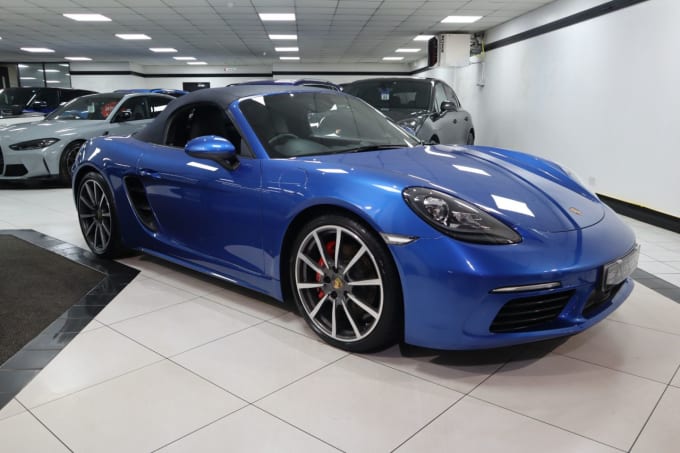 2025 Porsche 718 Boxster