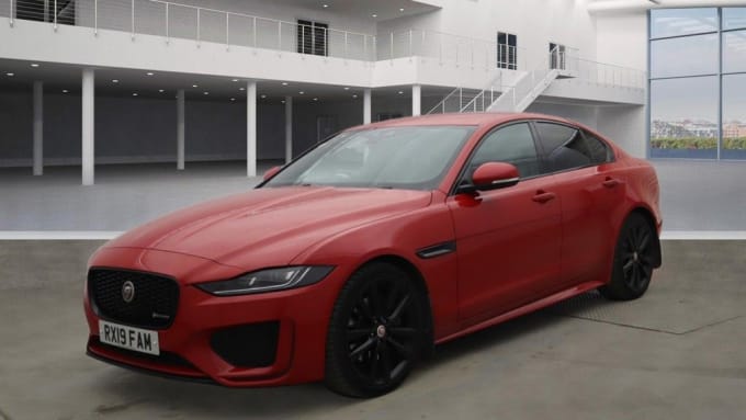 2025 Jaguar Xe