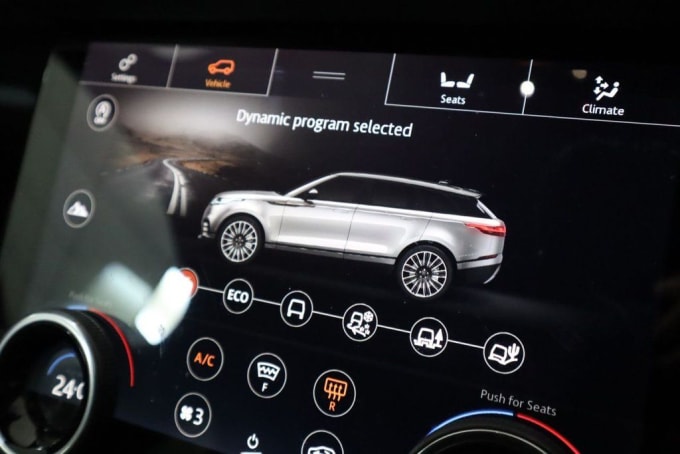 2025 Land Rover Range Rover Velar