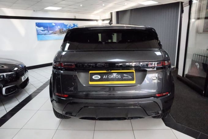 2025 Land Rover Range Rover Evoque