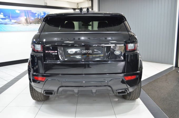 2025 Land Rover Range Rover Evoque