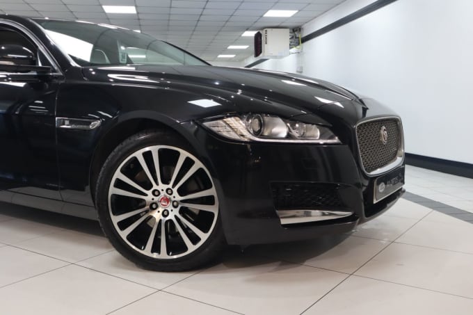 2025 Jaguar Xf