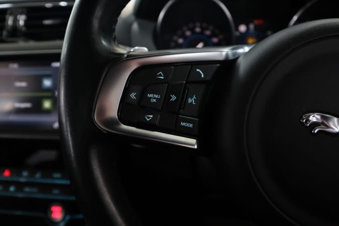 2025 Jaguar F-pace