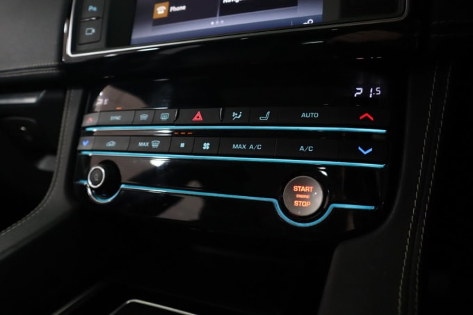 2025 Jaguar F-pace