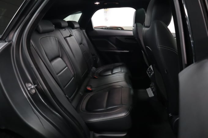 2025 Jaguar F-pace