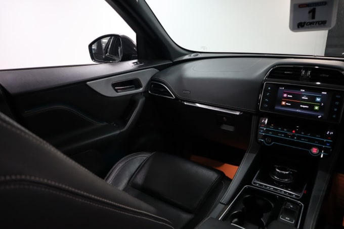 2025 Jaguar F-pace