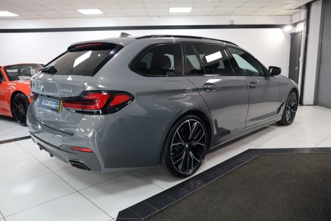 2025 BMW 5 Series