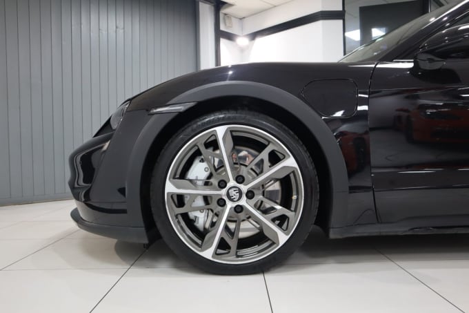 2025 Porsche Taycan