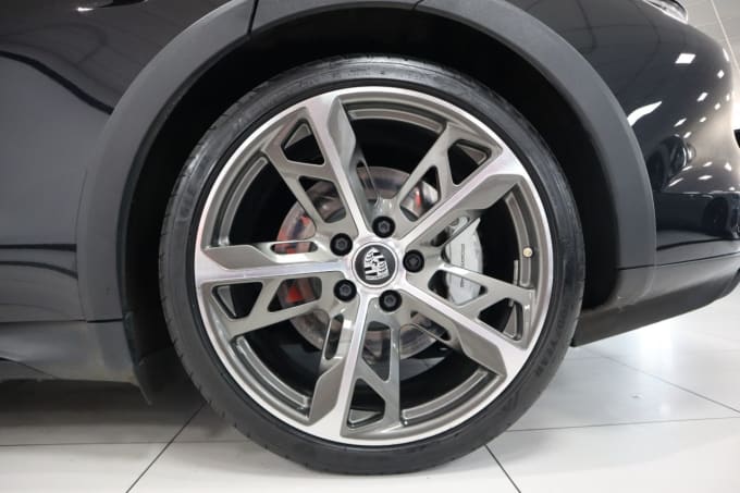 2025 Porsche Taycan