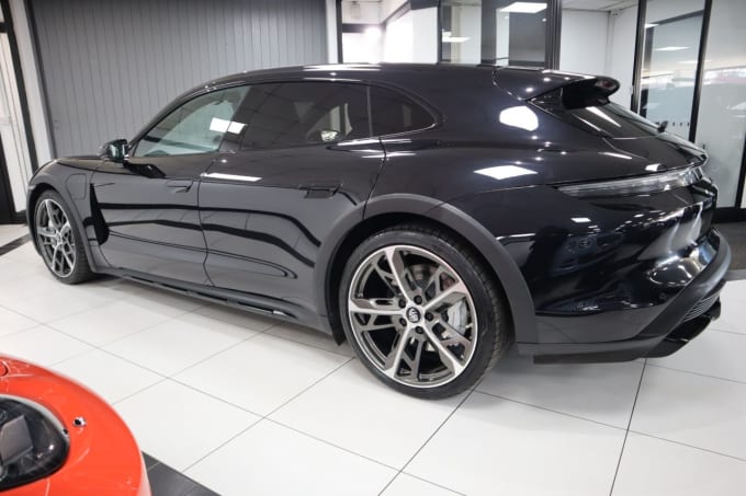 2025 Porsche Taycan