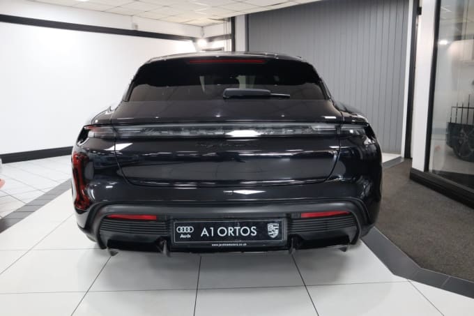 2025 Porsche Taycan