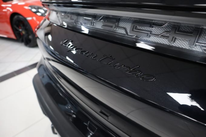 2025 Porsche Taycan