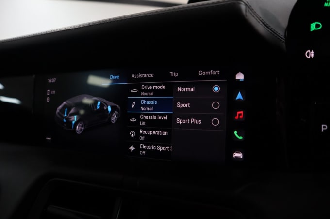 2025 Porsche Taycan