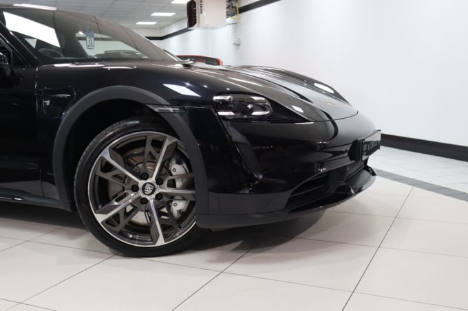 2025 Porsche Taycan