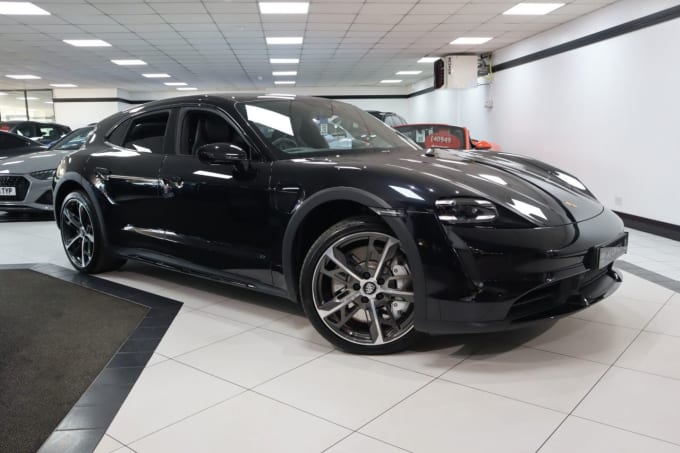2025 Porsche Taycan