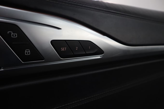 2025 BMW 8 Series