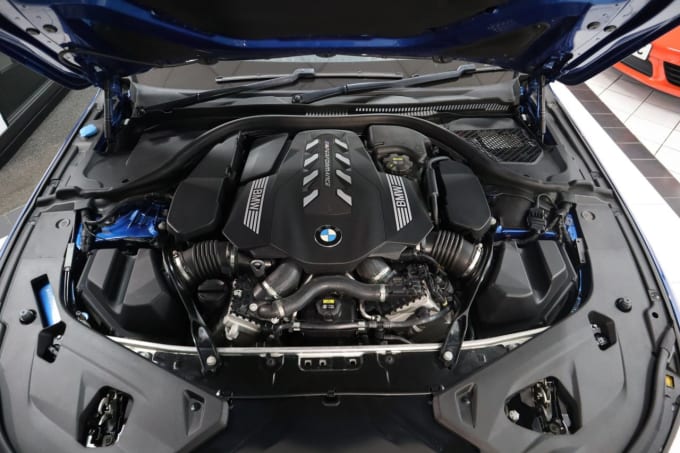 2025 BMW 8 Series
