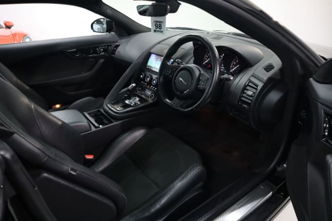 2018 Jaguar F-type