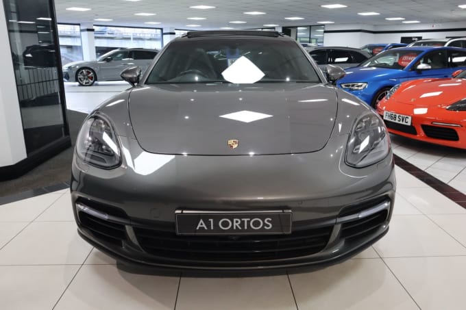 2025 Porsche Panamera
