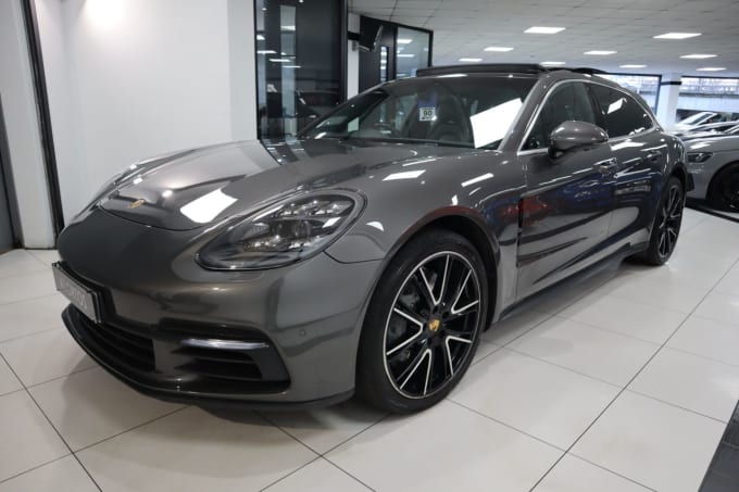 2025 Porsche Panamera