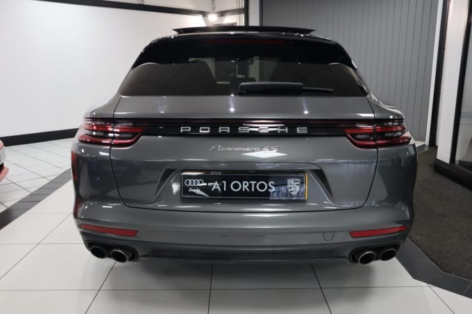 2025 Porsche Panamera