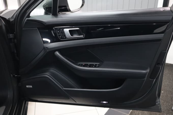 2025 Porsche Panamera