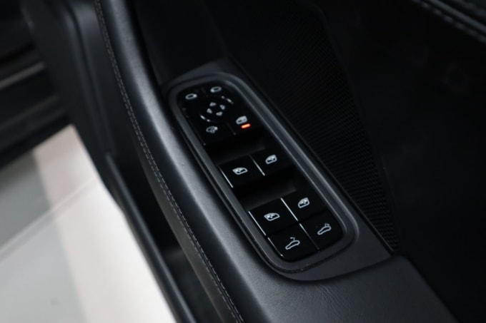 2025 Porsche Panamera