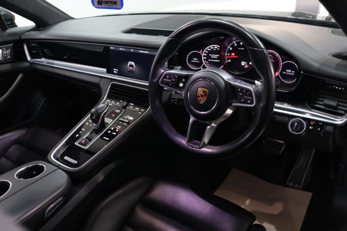 2025 Porsche Panamera