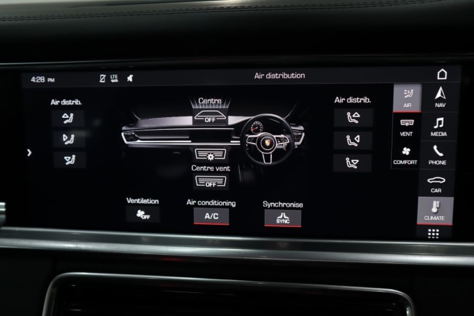 2025 Porsche Panamera