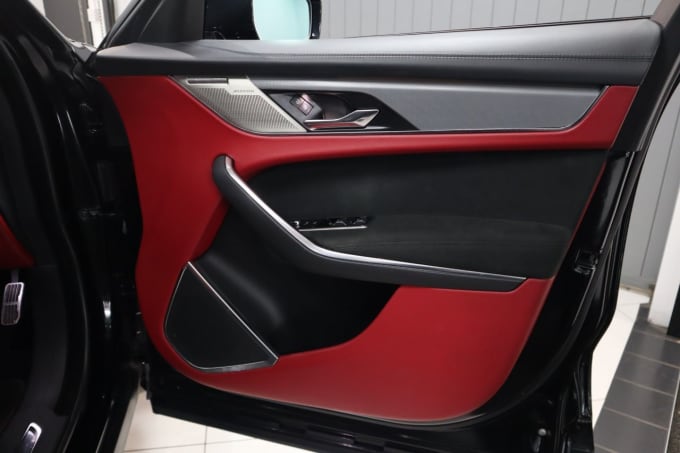 2025 Jaguar F-pace
