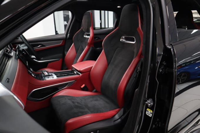2025 Jaguar F-pace