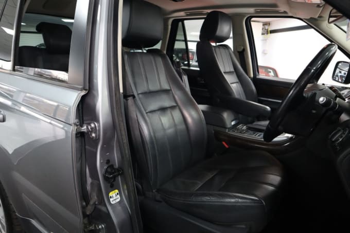 2025 Land Rover Range Rover Sport