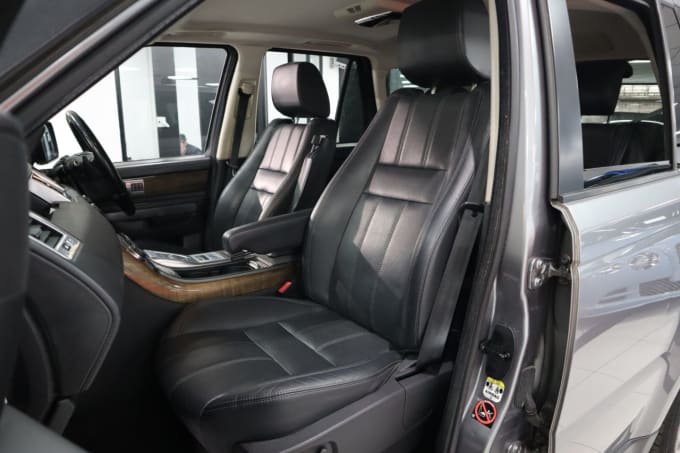2025 Land Rover Range Rover Sport