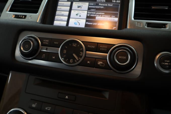 2025 Land Rover Range Rover Sport