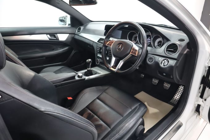 2025 Mercedes-benz C-class