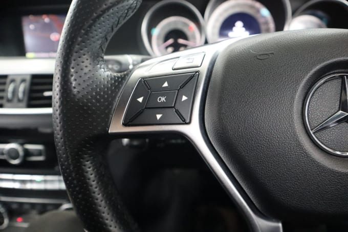 2025 Mercedes-benz C-class