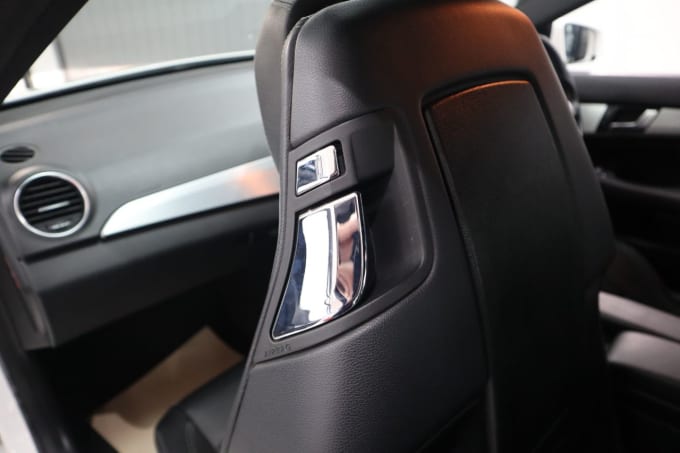 2025 Mercedes-benz C-class