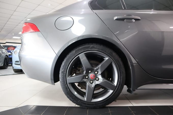 2025 Jaguar Xe