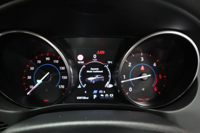 2025 Jaguar Xe