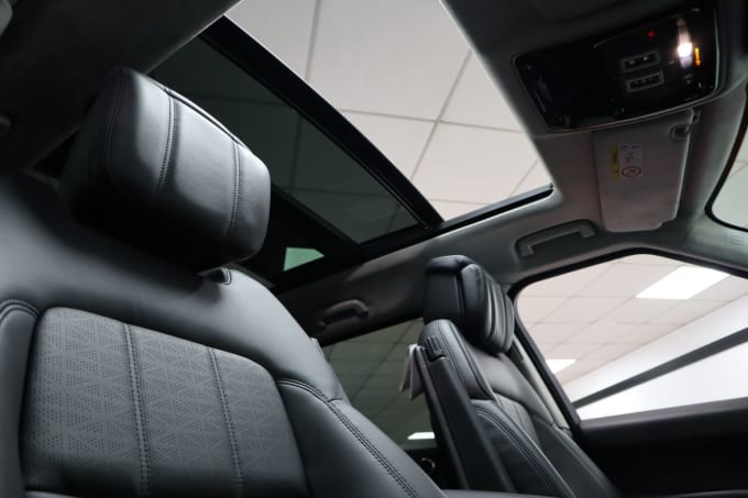 2025 Land Rover Range Rover Sport