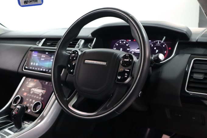 2025 Land Rover Range Rover Sport
