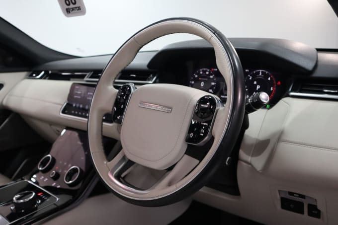 2025 Land Rover Range Rover Velar