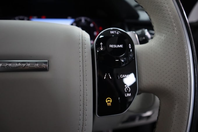 2025 Land Rover Range Rover Velar